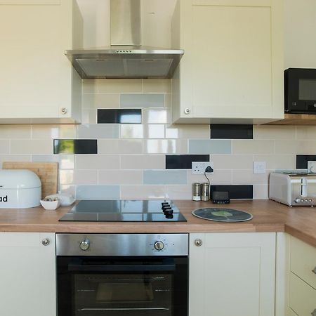 Stunning Modern Apartment In The Cotswolds Chalford Zewnętrze zdjęcie